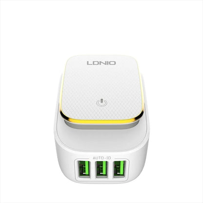 Cargador de 3 puertos USB 3.4A 17W lampara tactil led Auto